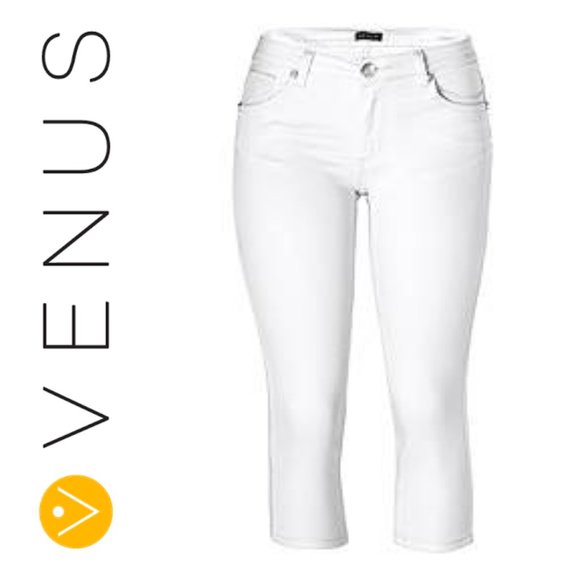 VENUS Denim - Venus - White Capri Jeans w/ Jeweled Button & Rivets, #Y31012, SZ 12 !